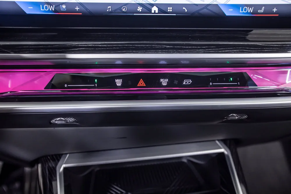 BMW 7 Series photo 33