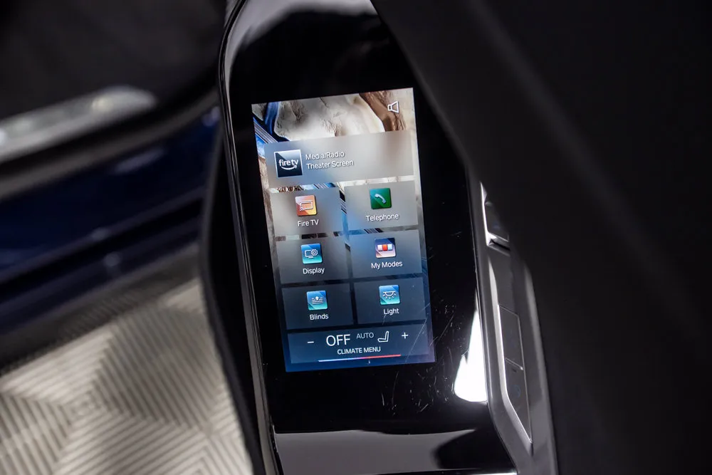 BMW 7 Series photo 20