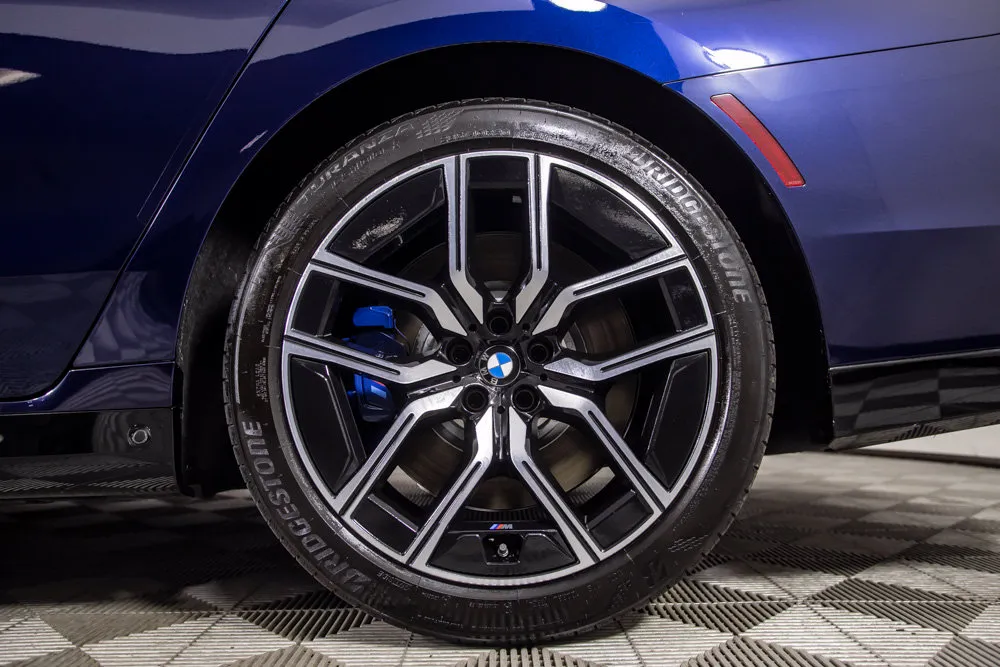 BMW 7 Series photo 44