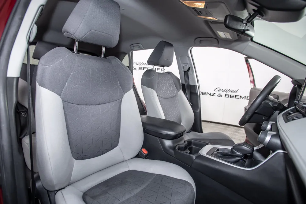 Toyota RAV4 photo 16