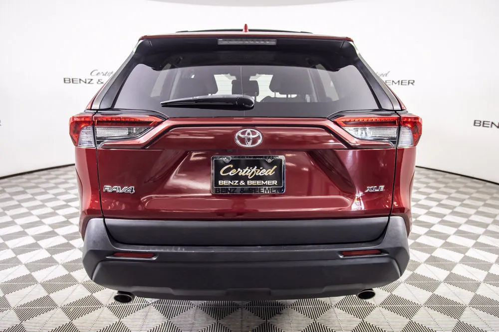 Toyota RAV4 photo 7