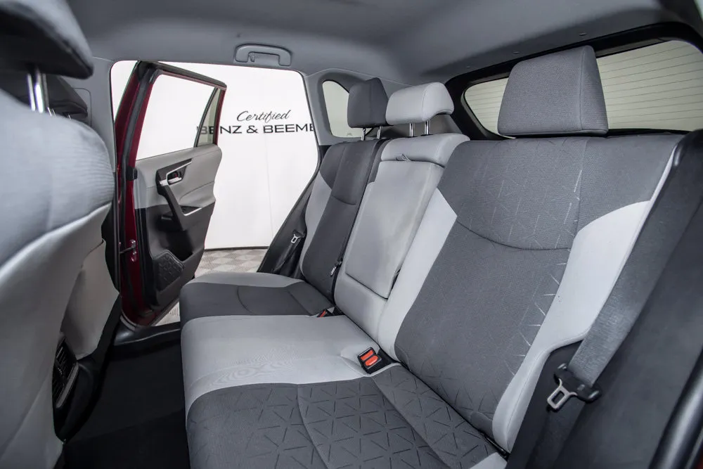 Toyota RAV4 photo 14