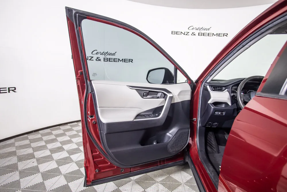 Toyota RAV4 photo 17