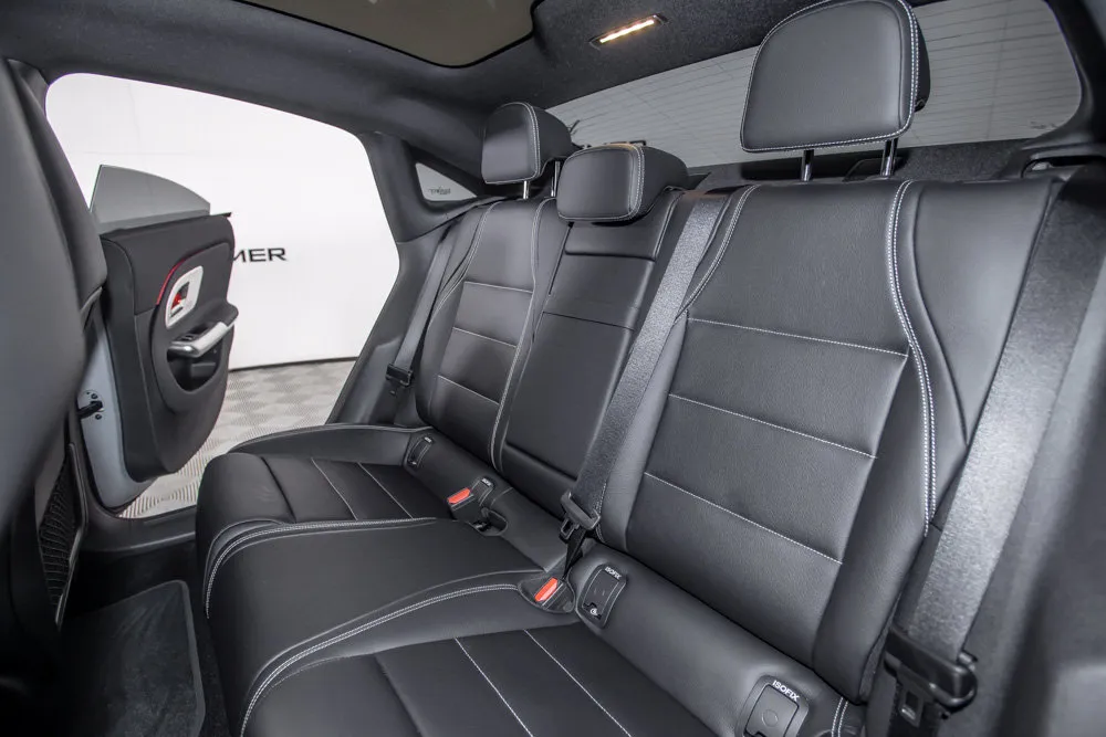 Mercedes-Benz CLA photo 14