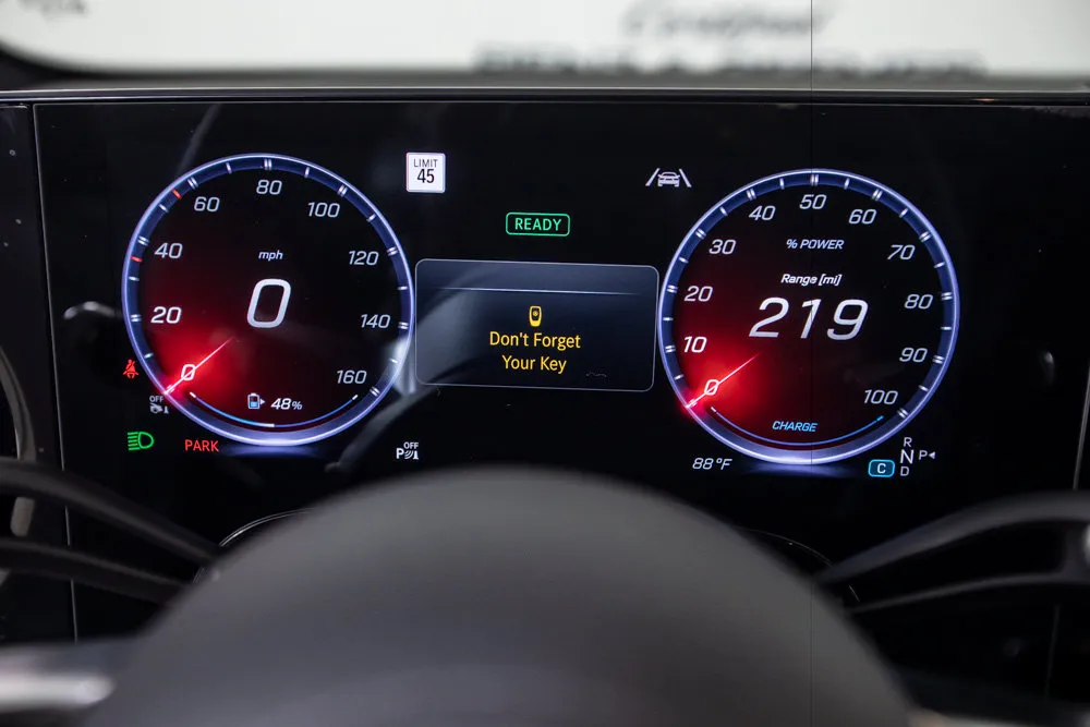 Mercedes-Benz CLA photo 28