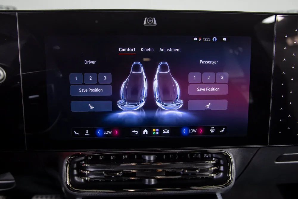 Mercedes-Benz CLA photo 34