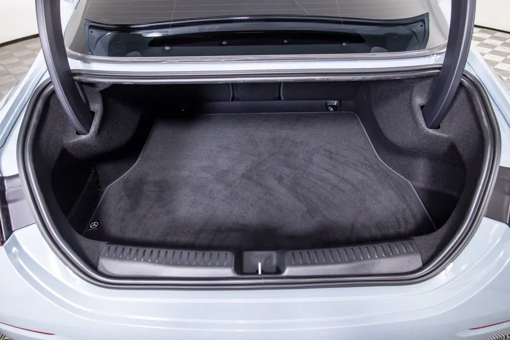 Mercedes-Benz CLA photo 8