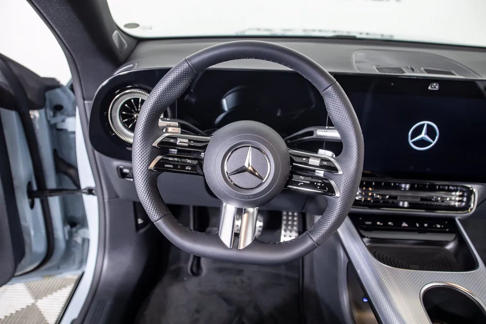 Mercedes-Benz CLA photo 26
