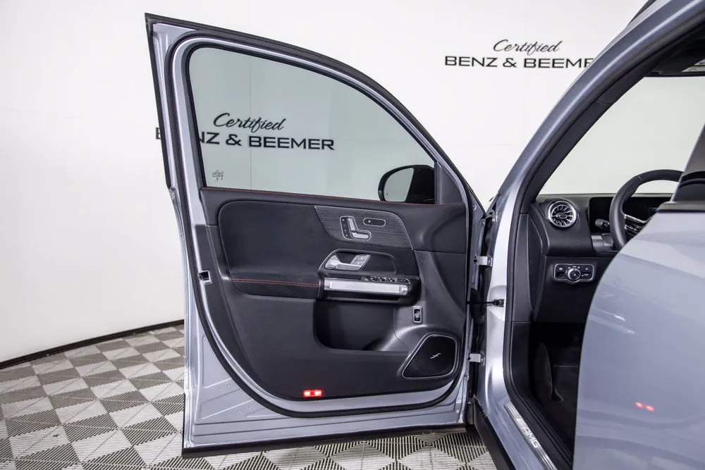 Mercedes-Benz GLB photo 17