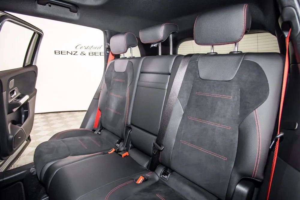 Mercedes-Benz GLB photo 14