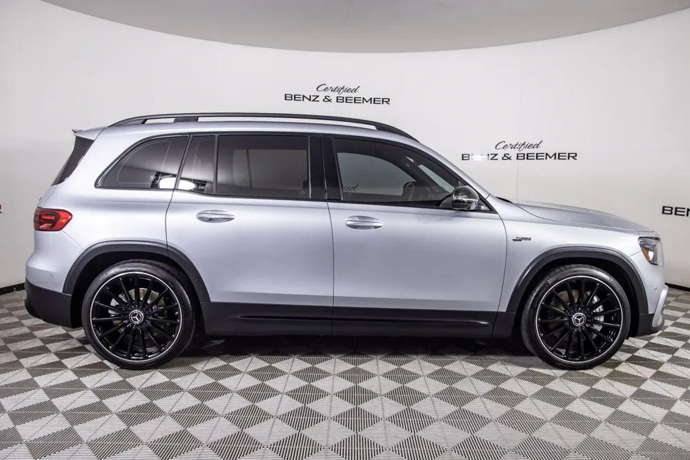 Mercedes-Benz GLB photo 3