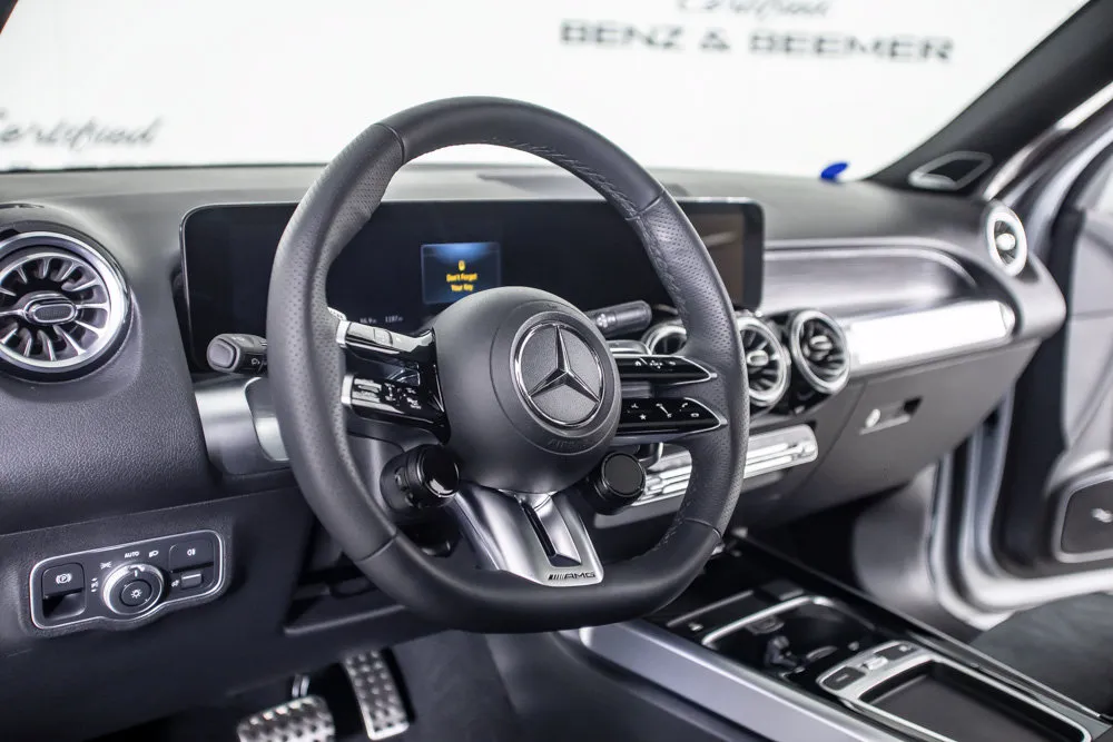 Mercedes-Benz GLB photo 21