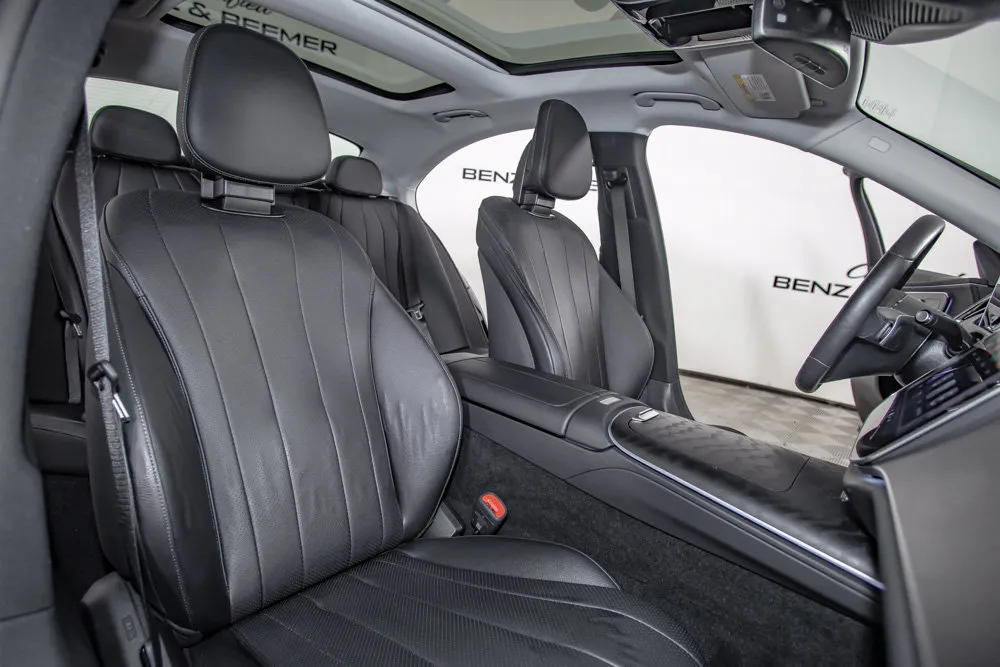 Mercedes-Benz E-Class photo 16