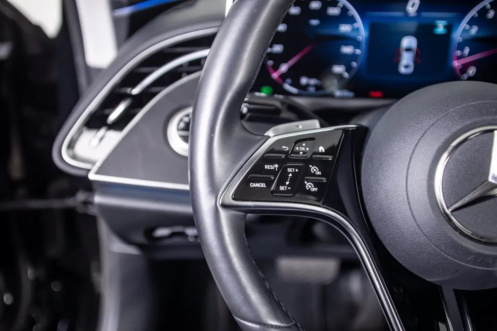 Mercedes-Benz E-Class photo 34