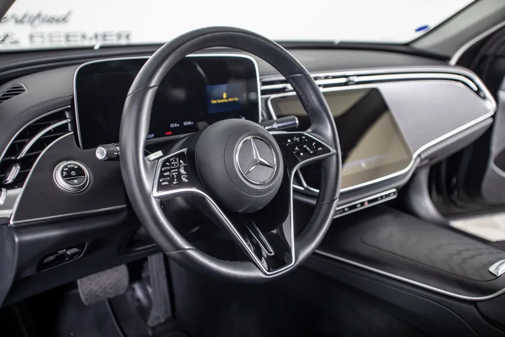 Mercedes-Benz E-Class photo 21