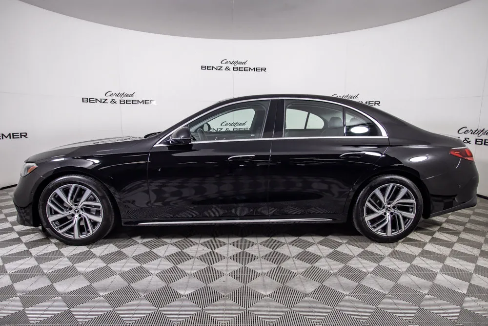 Mercedes-Benz E-Class photo 10