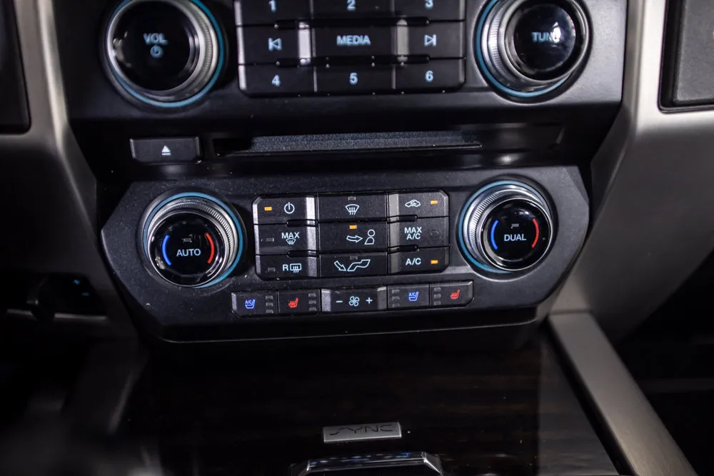 Ford F-150 photo 32