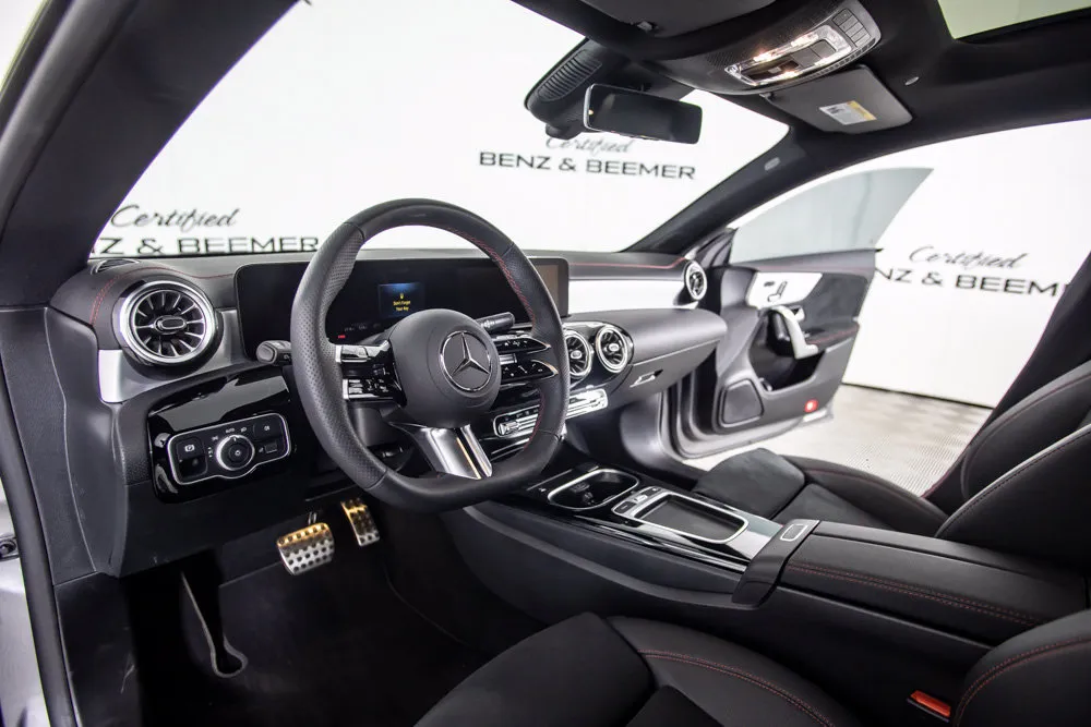Mercedes-Benz CLA photo 20
