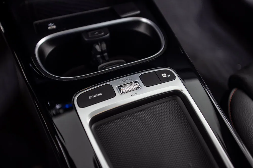 Mercedes-Benz CLA photo 31
