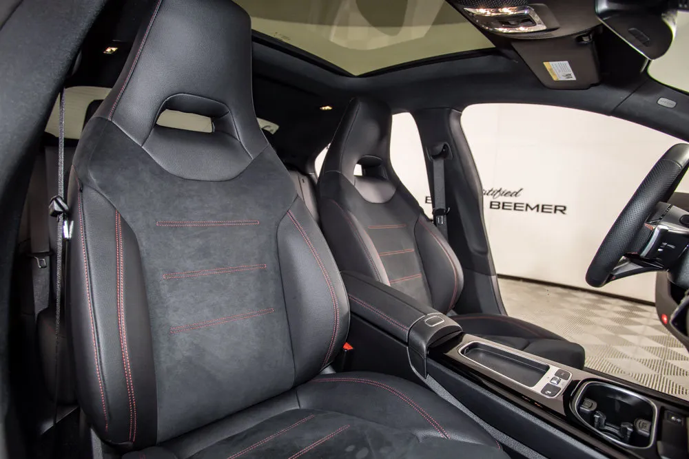 Mercedes-Benz CLA photo 16