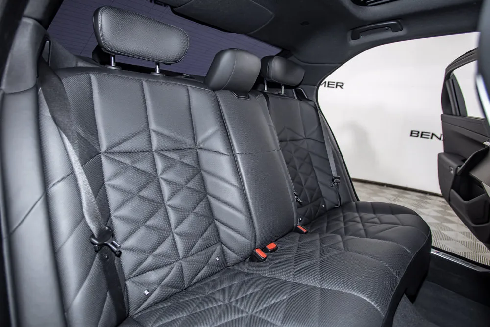 BMW 7 Series photo 15
