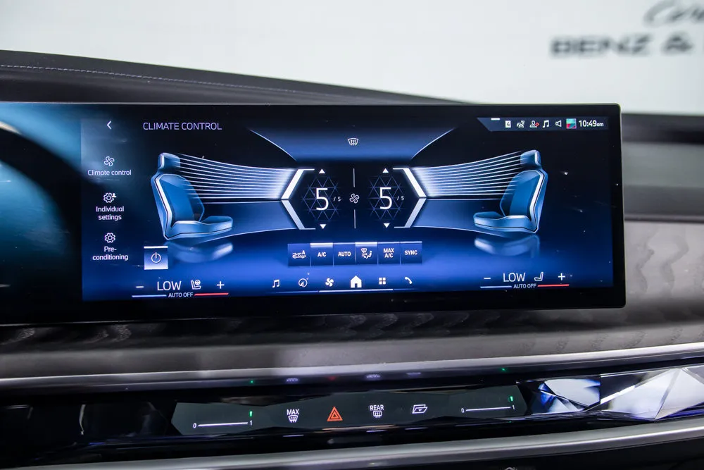 BMW 7 Series photo 25