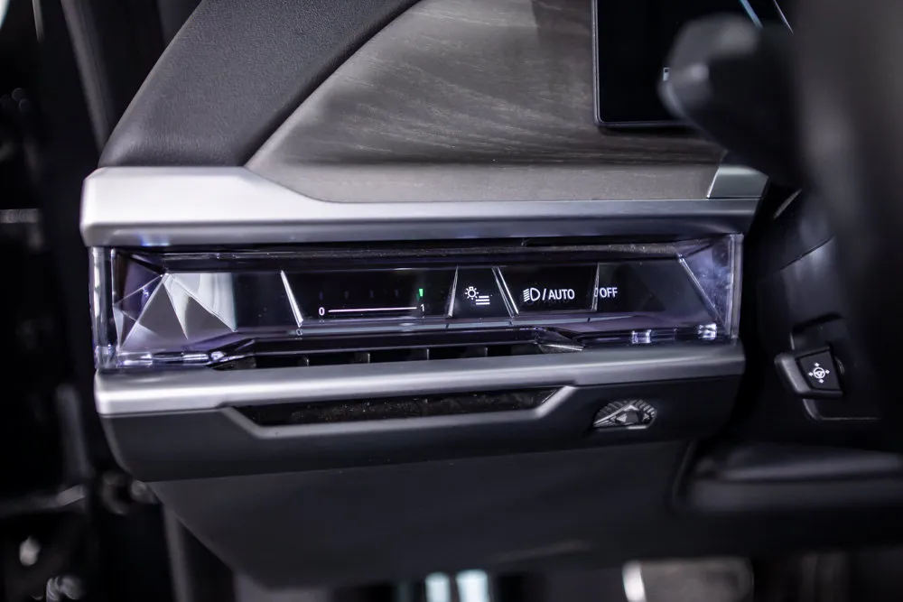BMW 7 Series photo 33