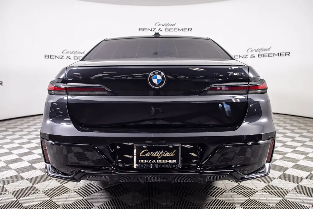 BMW 7 Series photo 7