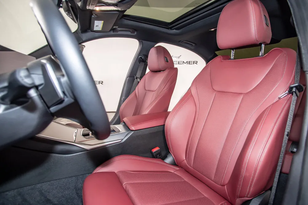 BMW 3 Series photo 13
