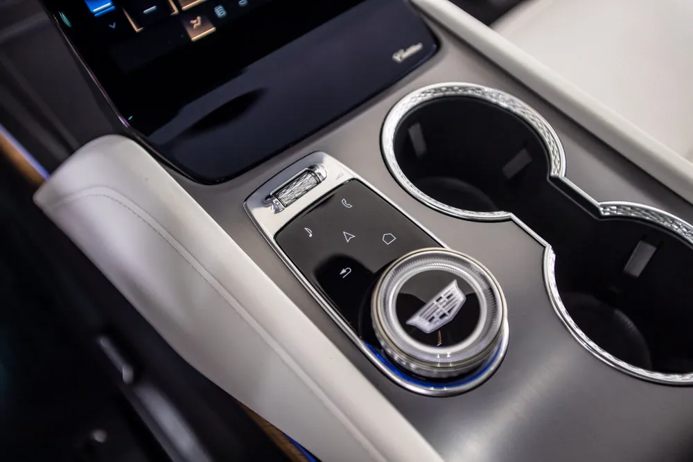 Cadillac Vistiq photo 39