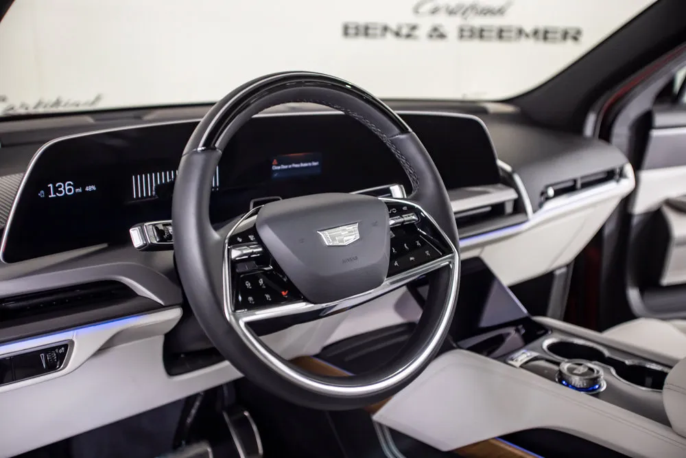 Cadillac Vistiq photo 25