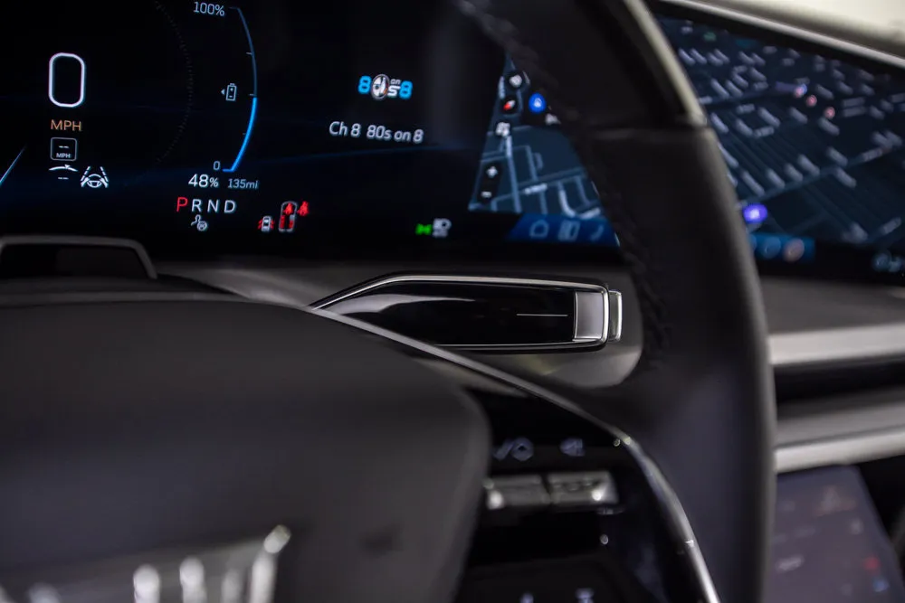 Cadillac Vistiq photo 43