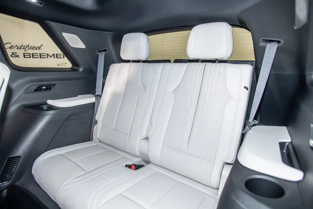 Cadillac Vistiq photo 16