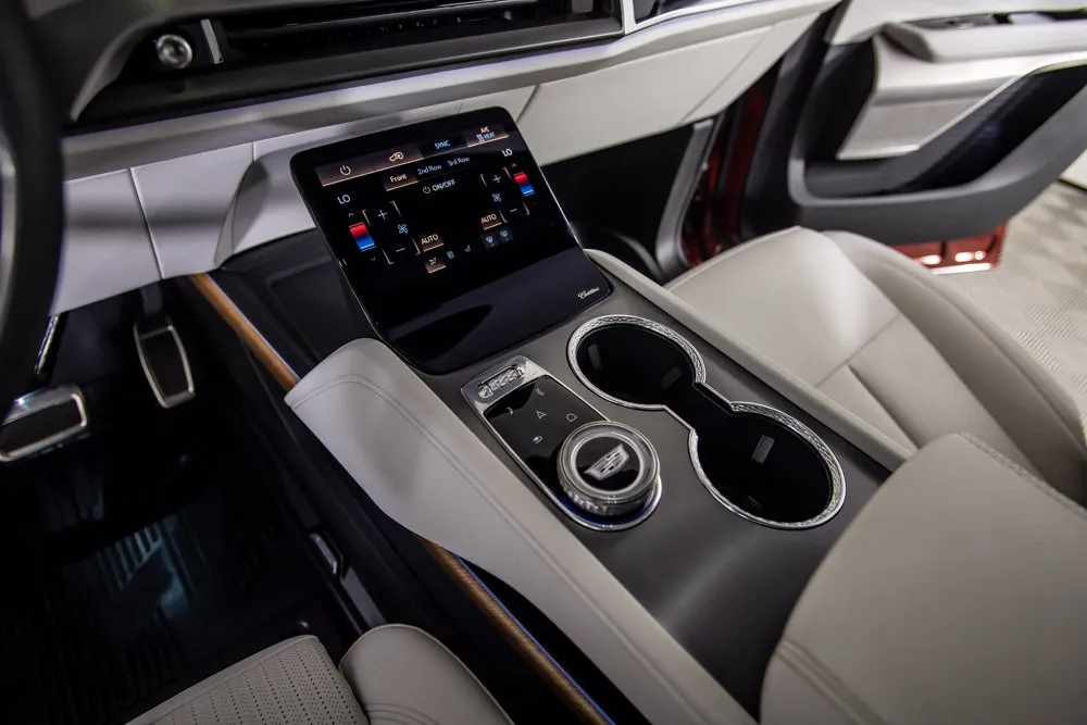 Cadillac Vistiq photo 44