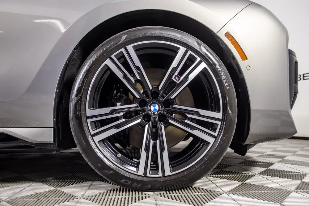 BMW i7 photo 41