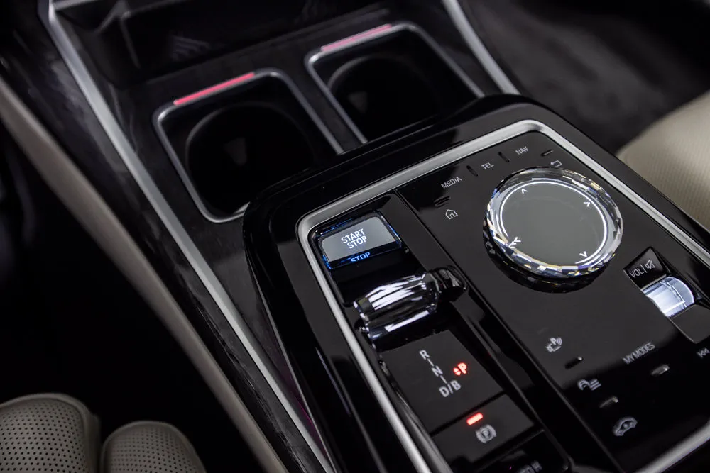 BMW i7 photo 32