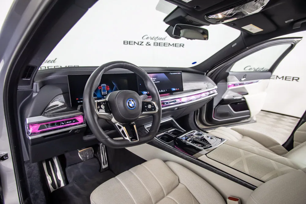BMW i7 photo 17