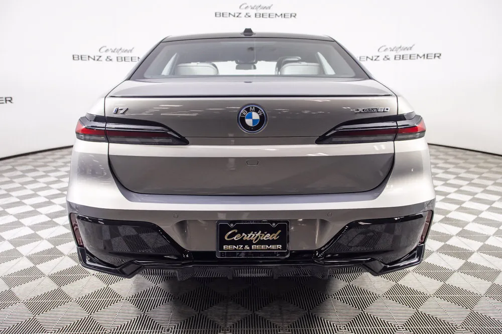 BMW i7 photo 7