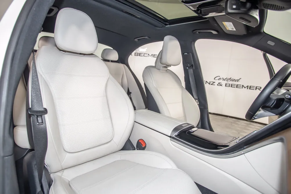 Mercedes-Benz C-Class photo 15