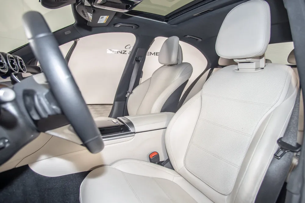 Mercedes-Benz C-Class photo 13
