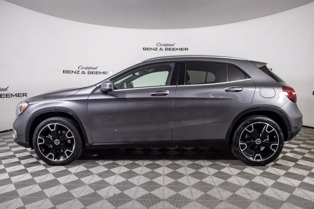 Mercedes-Benz GLA photo 10