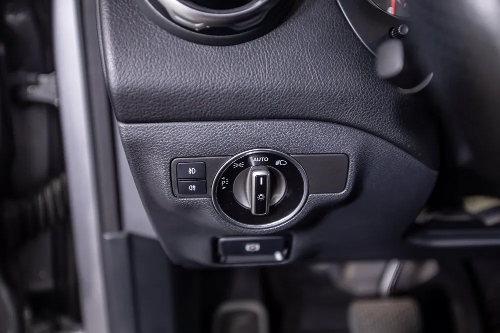 Mercedes-Benz GLA photo 33