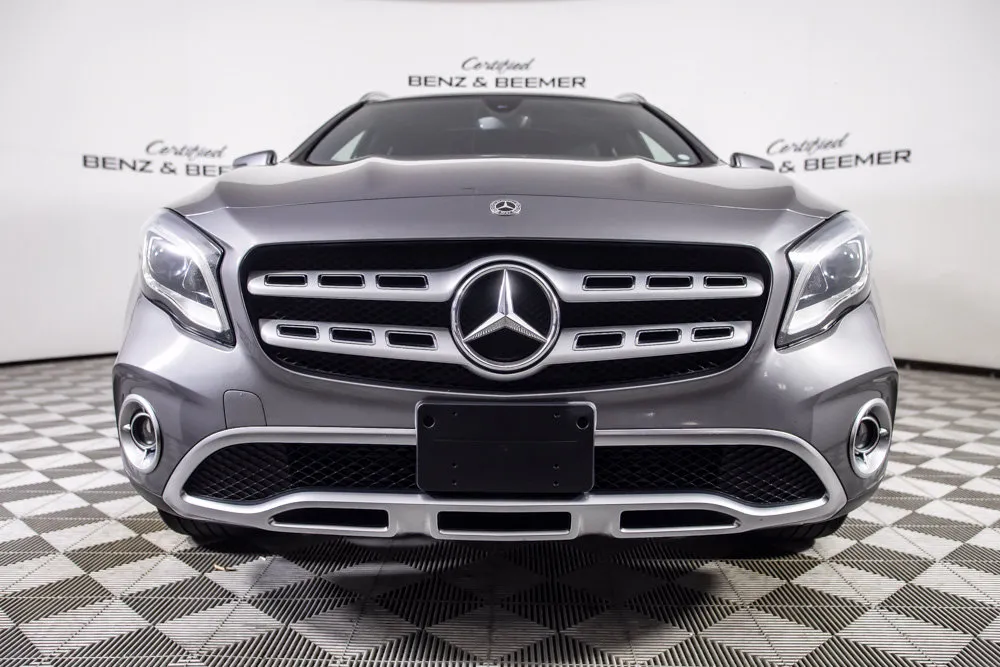 Mercedes-Benz GLA photo 5