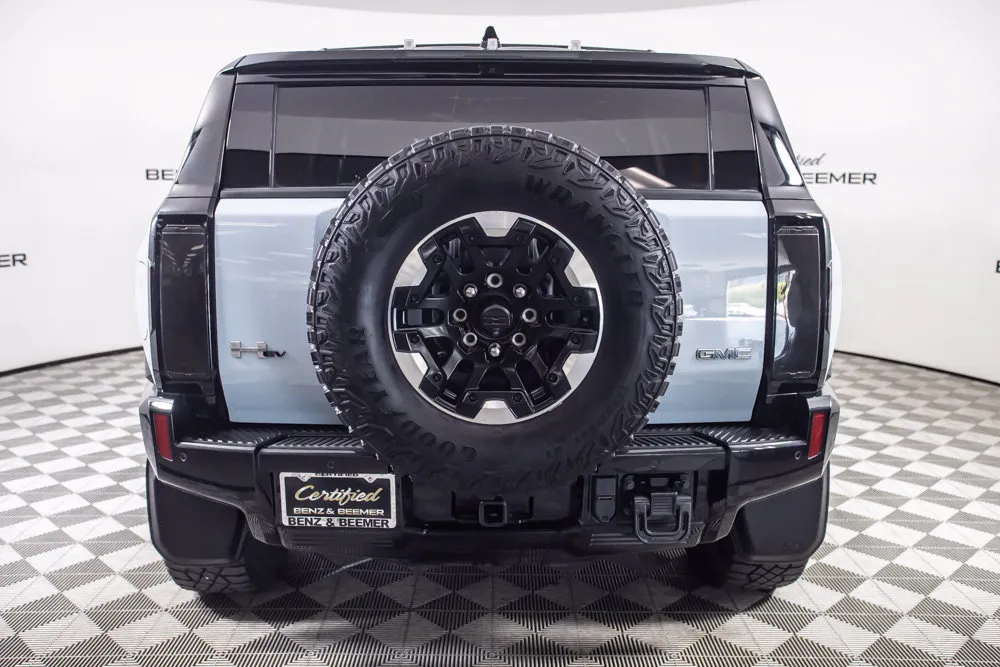 GMC Hummer EV SUV photo 7