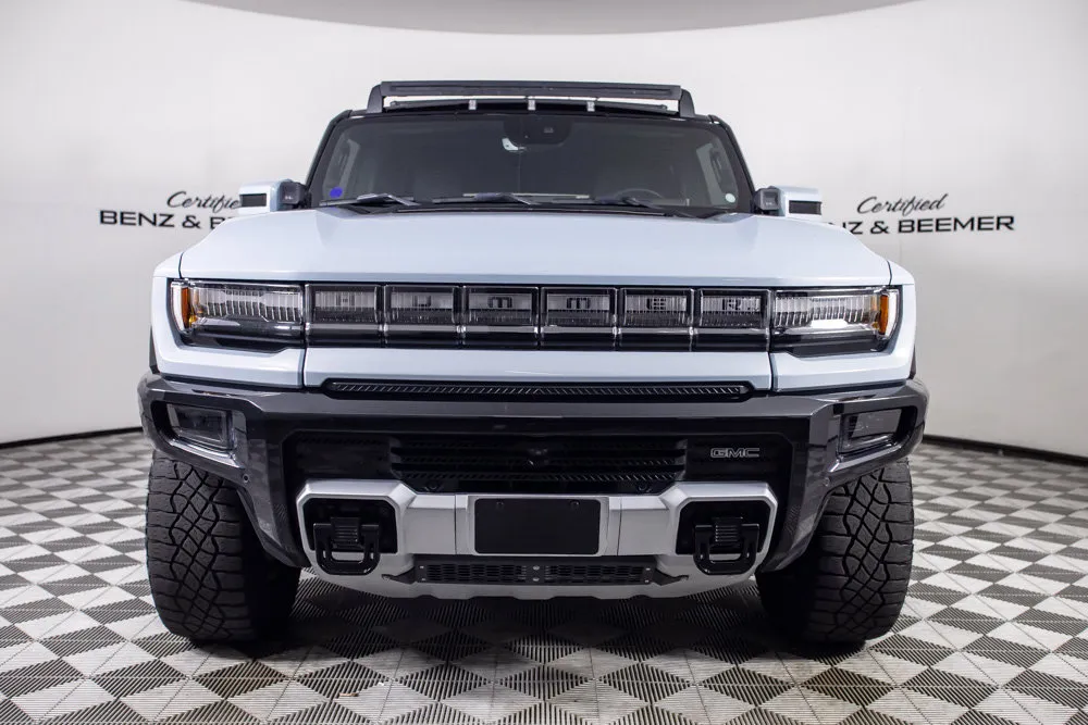 GMC Hummer EV SUV photo 5