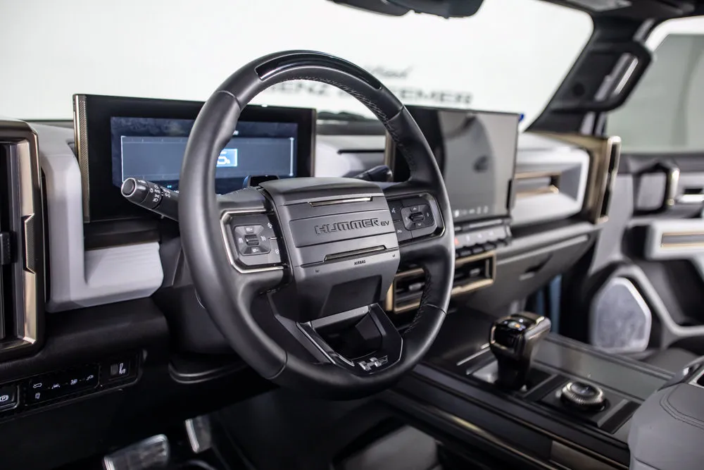 GMC Hummer EV SUV photo 21
