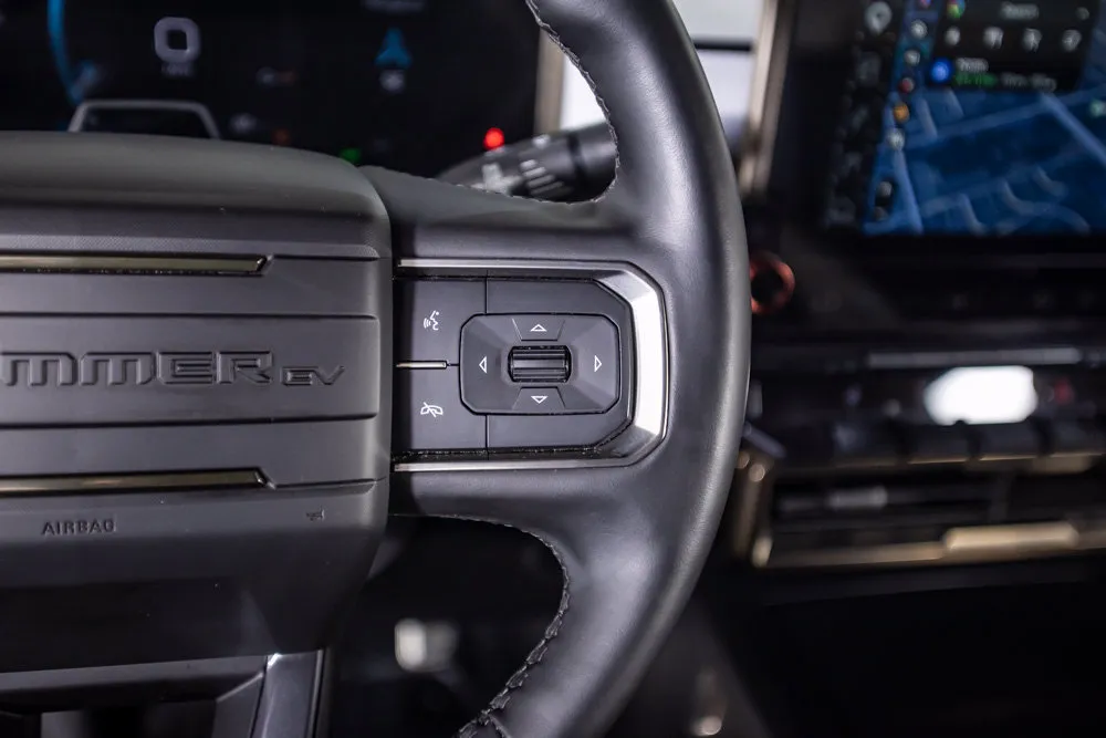 GMC Hummer EV SUV photo 38