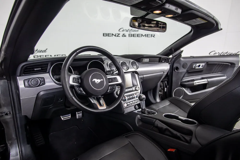 Ford Mustang photo 20