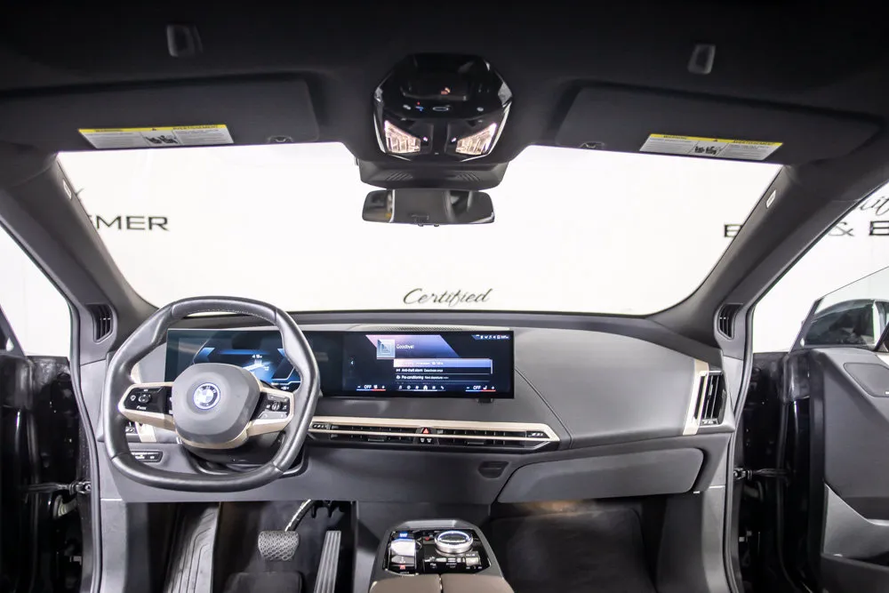 BMW iX photo 23
