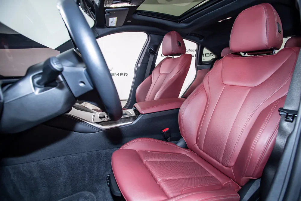 BMW i4 photo 13